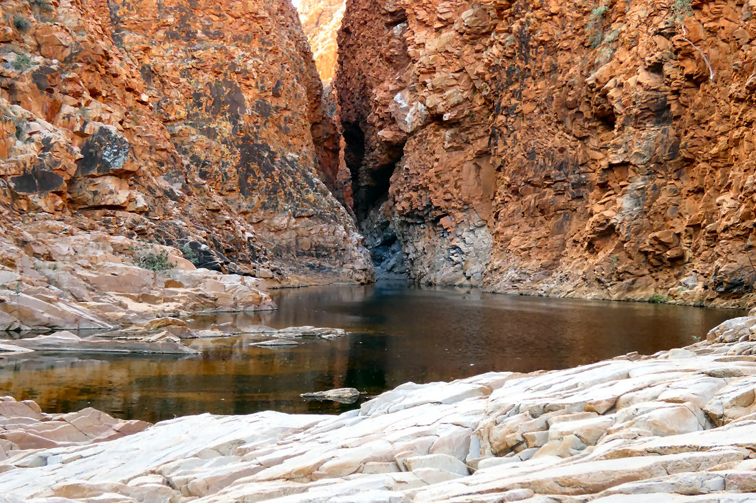 p076e.jpg